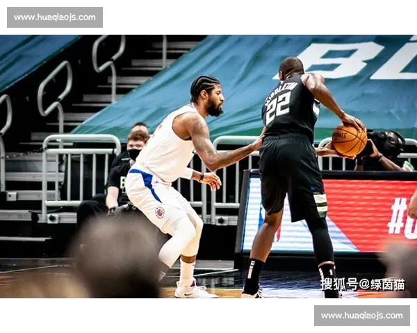 快船vs猫的奇妙对决速度力量与灵巧智慧的巅峰较量引爆赛场想象力 快船vs猫的奇妙对决速度力量与灵巧智慧的巅峰较量引爆赛场想象力