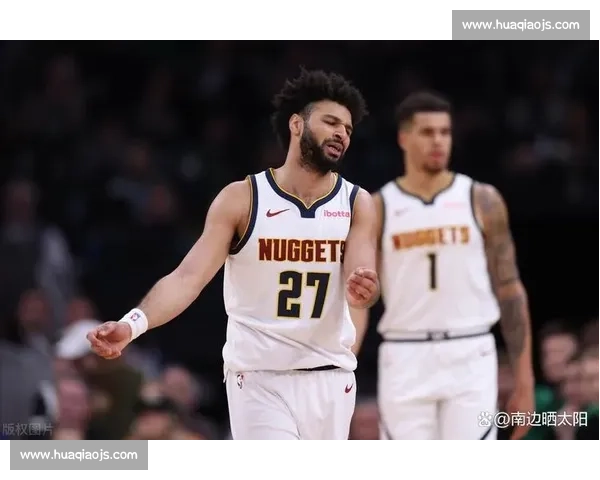 热火鏖战凯尔特人东部强强对话展现季后赛级别攻防博弈决胜负走向